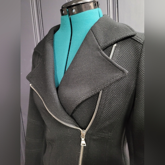 Express Cropped Moto Jacket - Picture 3 of 5